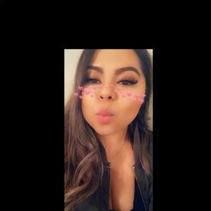 Meet your Posher, Nayeli